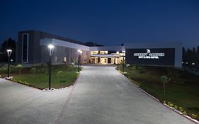 Cherry Garden City & Spa Hotel